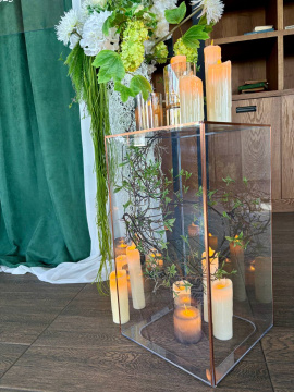 Прозорі куби