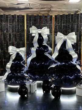 Чорні ялинки